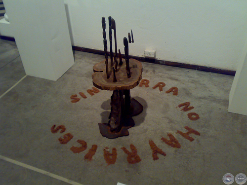 SIN TIERRA, NO HABRA RAICES (ESCULTURA DE SERGIO JARA)